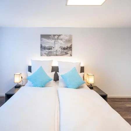 Ξενοδοχείο Boarding World Smart 4*
