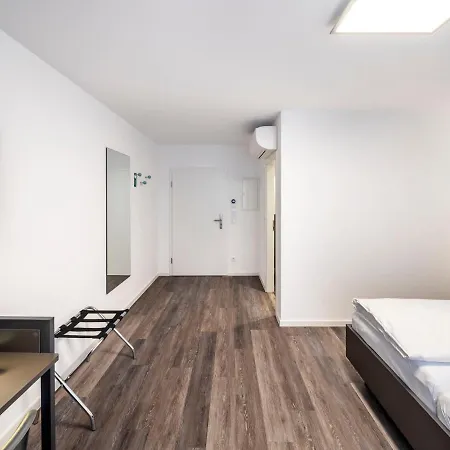 Hotel Boarding World Smart 4*