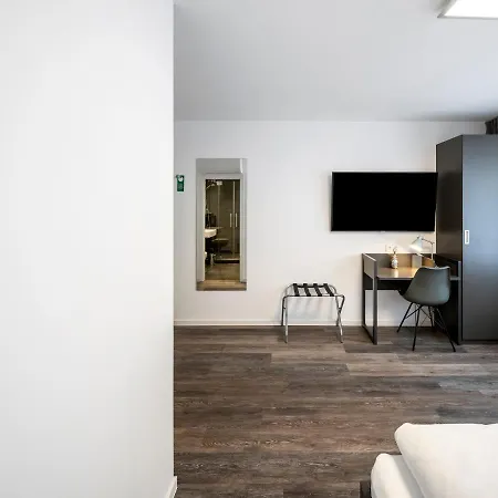 Boarding World Smart Hotel 4*