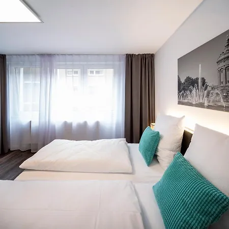 Boarding World Smart 4* Mannheim