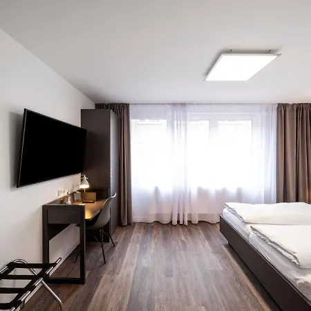 Boarding World Smart Hotel 4*